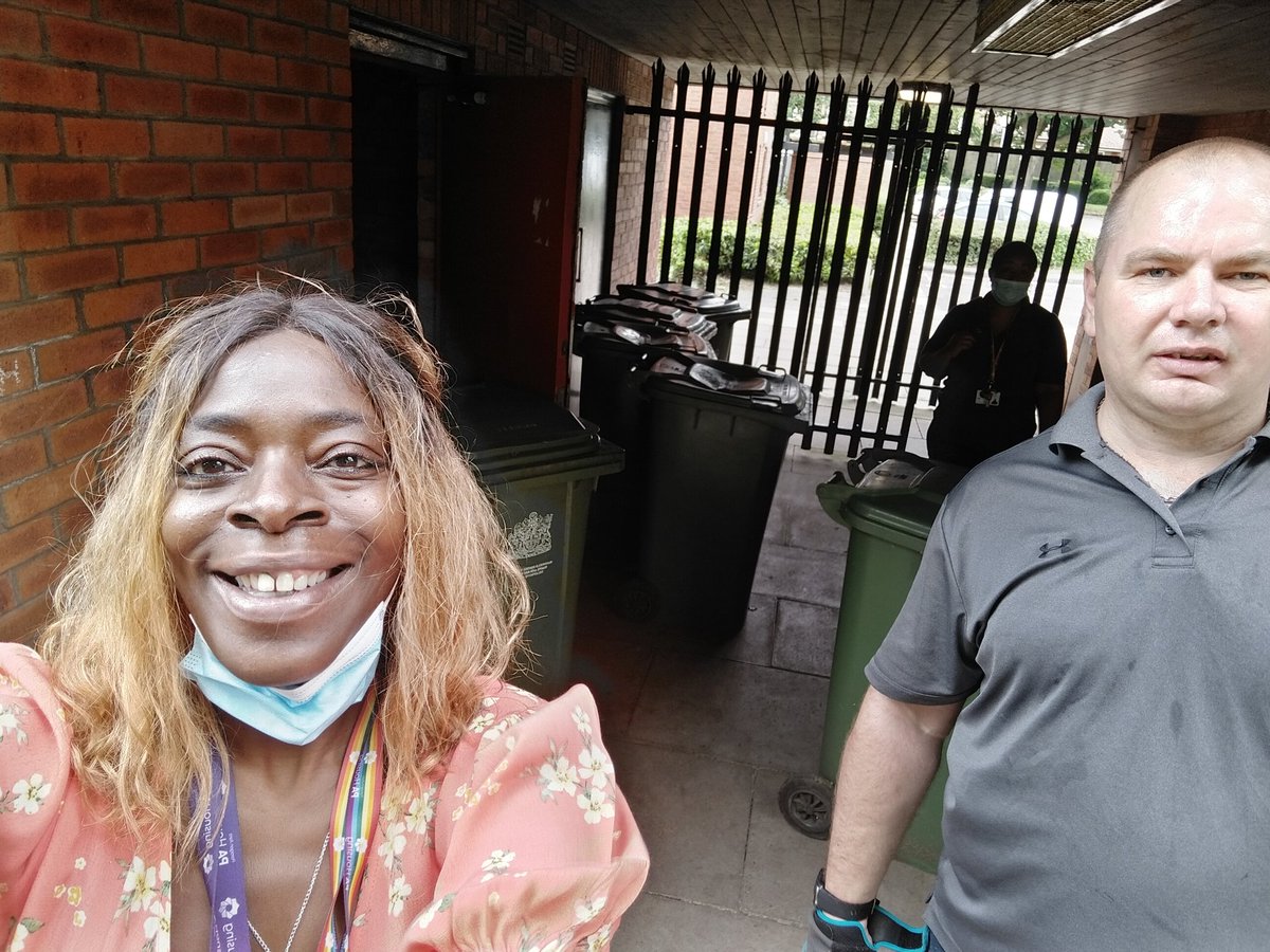 Hugh thank you to Barry at layton Burroughs the unofficial caretaker ensuring all customers bins return to storage following weekly collection #gratitude #TeamPurple @pa_housing