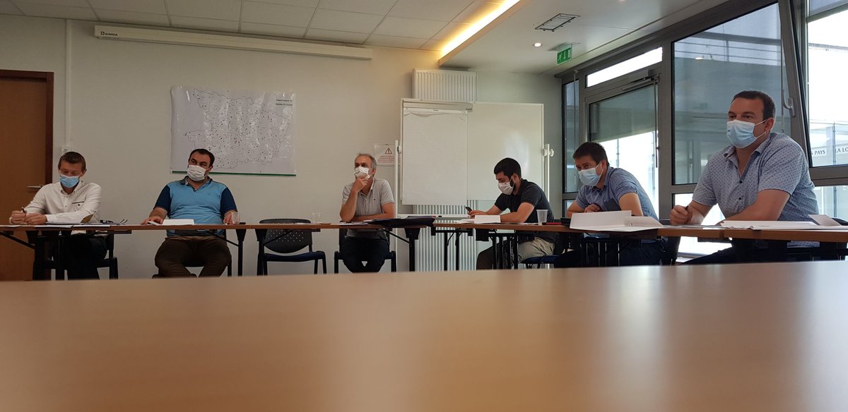 Revue de l'actualité #agricole à la Chambre d'agriculture 4️⃣9️⃣ :
1️⃣ #egalim2 et rémunération des producteurs 
2️⃣ sujets environnementaux : #eau, #fertilisation, #biocarburants 
<a href="/anthony_menard/">Antho 🐄🌾😁🤘</a> <a href="/FrdricRobert4/">Frédéric  Robert</a>
<a href="/TraineauClement/">Clément Traineau</a>
<a href="/ludovicroncin/">Ludovic Roncin🇨🇵</a> <a href="/PietSylvain/">Sylvain Piet</a> F. Vincent et E. Lachaize