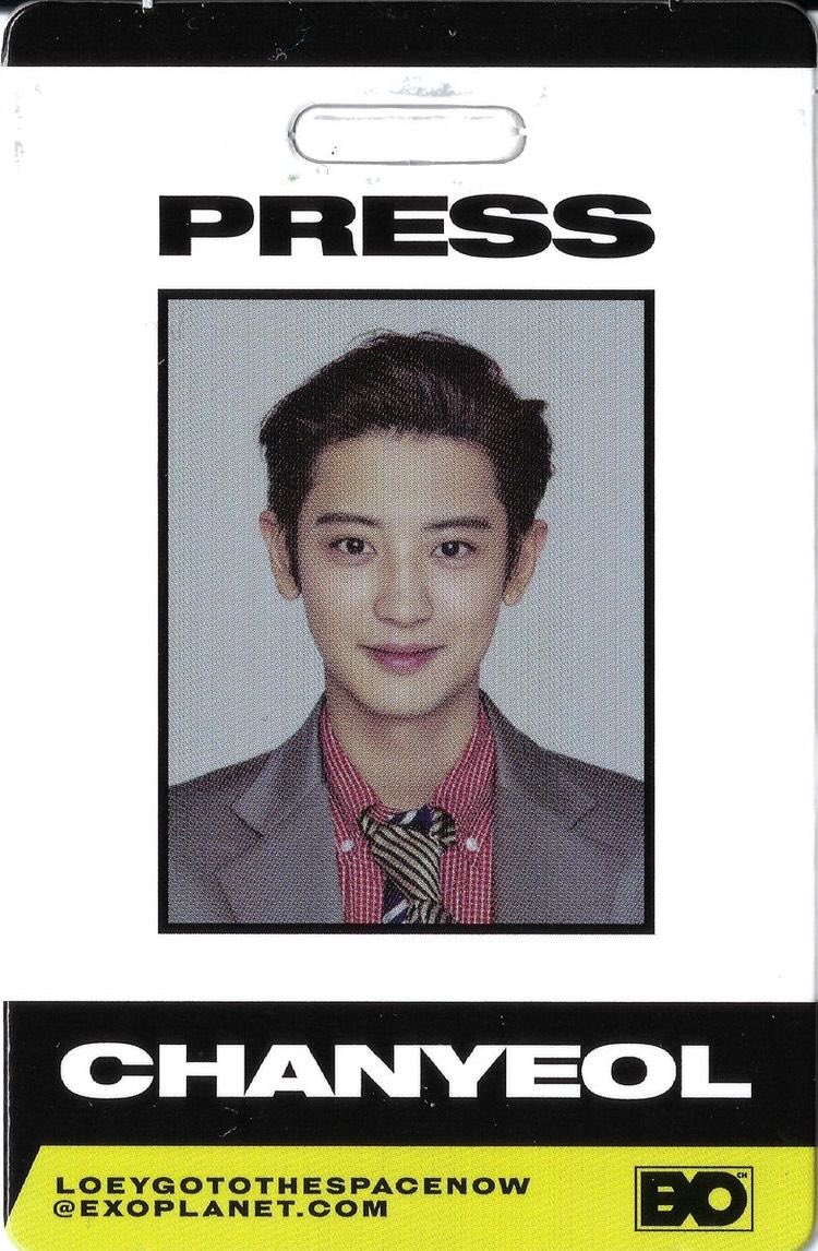 oshcuddles's tweet image. CHANYEOL REALLY WANTS TO GO TO SPACE. SOMEONE TAKE HIM THERE 😭