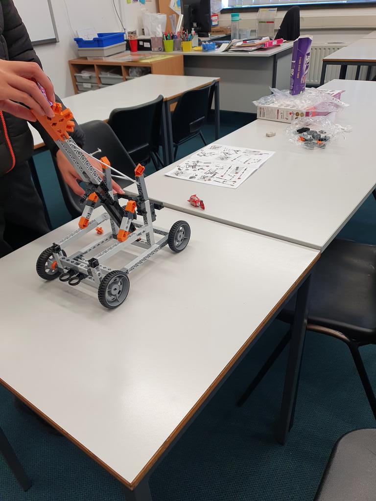 MsLumsden tweet media