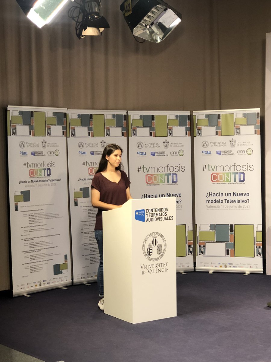 Máster Formatos UV tweet media