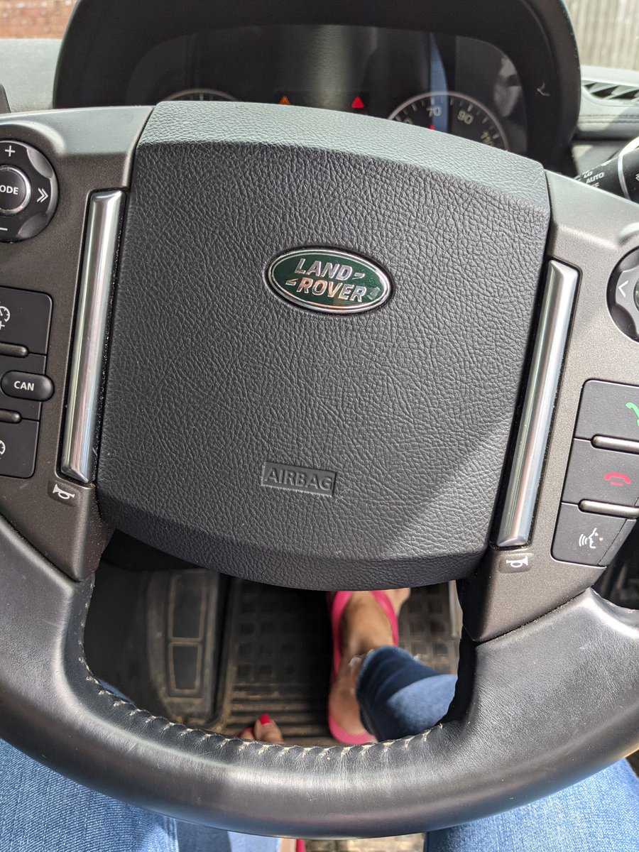 Oliver's Coffee House 💙 tweet media