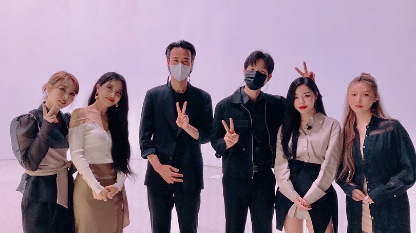 From Drummer of MAMAMOO <It's Live> ig

📸instagram.com/p/CP-XVr8FmhR/…

#MAMAMOO #마마무 #SOLAR #솔라 #MOONBYUL #문별 #WHEEIN #휘인 #HWASA #화사  #ForeverMamamoo