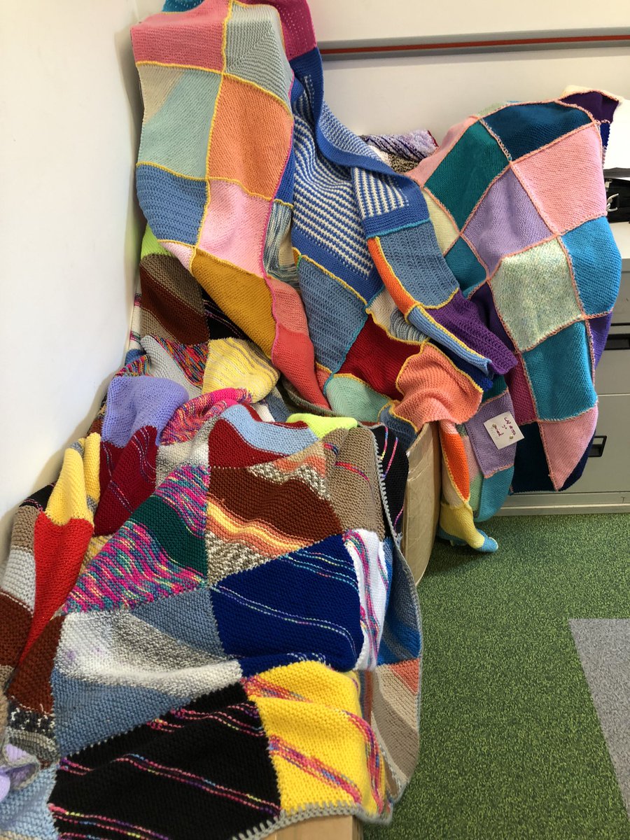 gordonCardinalH's tweet photo. A massive thank you to The Worshipful Company of Framework Knitters @WCFKnitters for their very  generous donation of 28 gorgeous hand knitted blankets for our families here @CardinalHumeCHC There were gasps of excitement as the boxes were opened! Fabulous or what! 😃😃😃. https://t.co/EqHBnZ8MDg