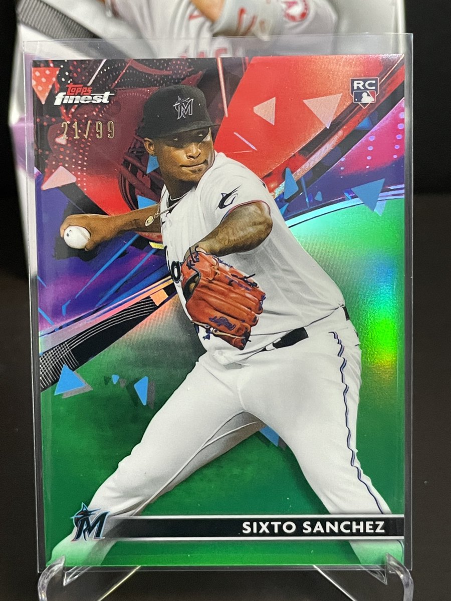 643CardBreaks tweet media