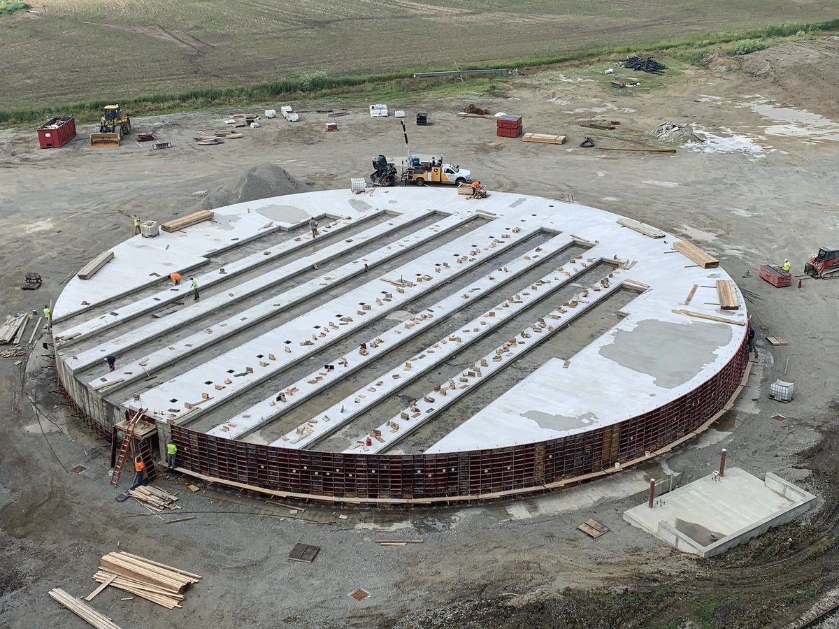 GeorgeSecor's tweet photo. 2 million bushel bin in the making. Concrete work done. 1,850 yards poured. BOOM!! Now steel will go up. #WhySunrise https://t.co/sv6NMQBqdw