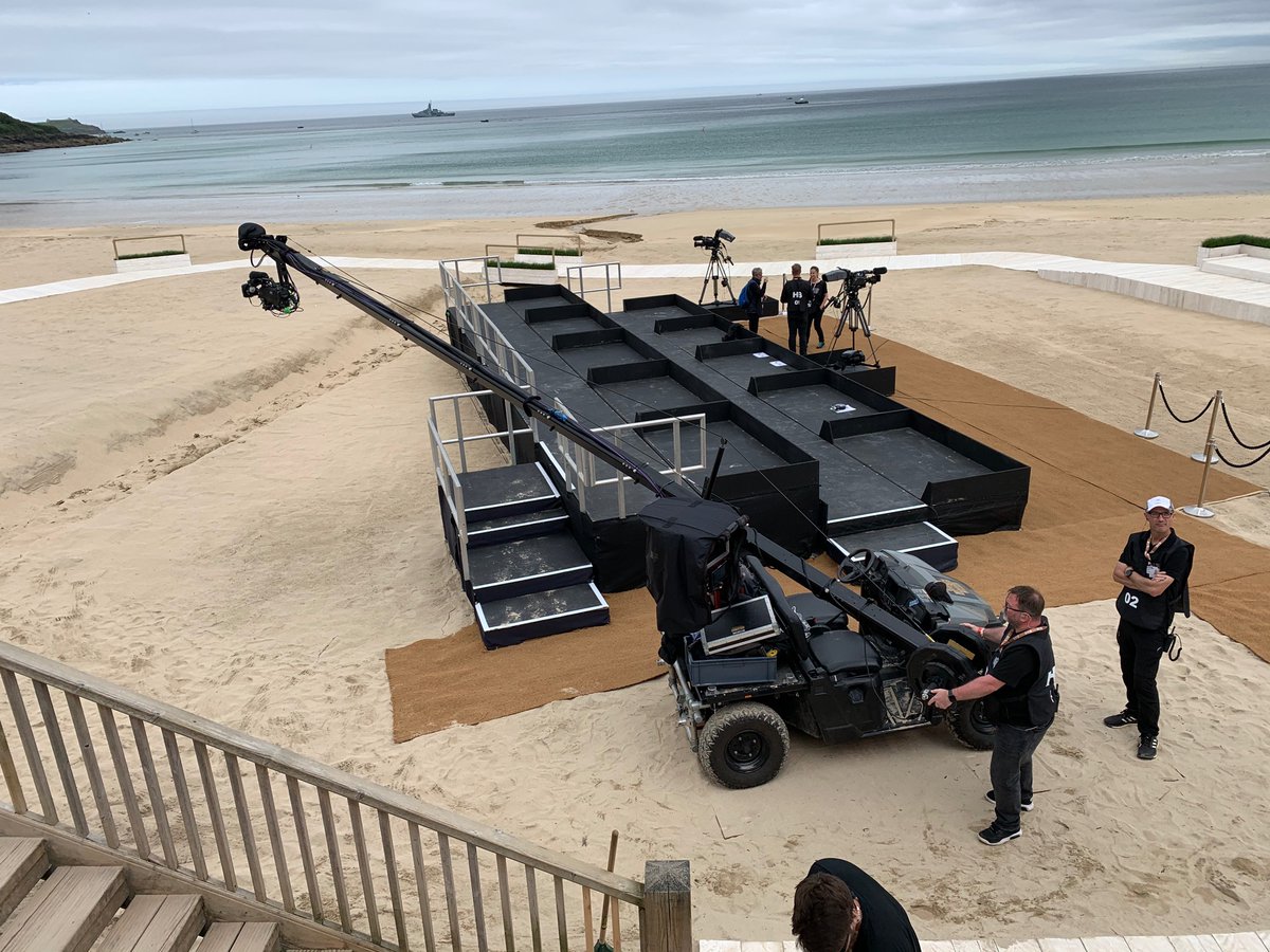 Nathan Hale tweet media