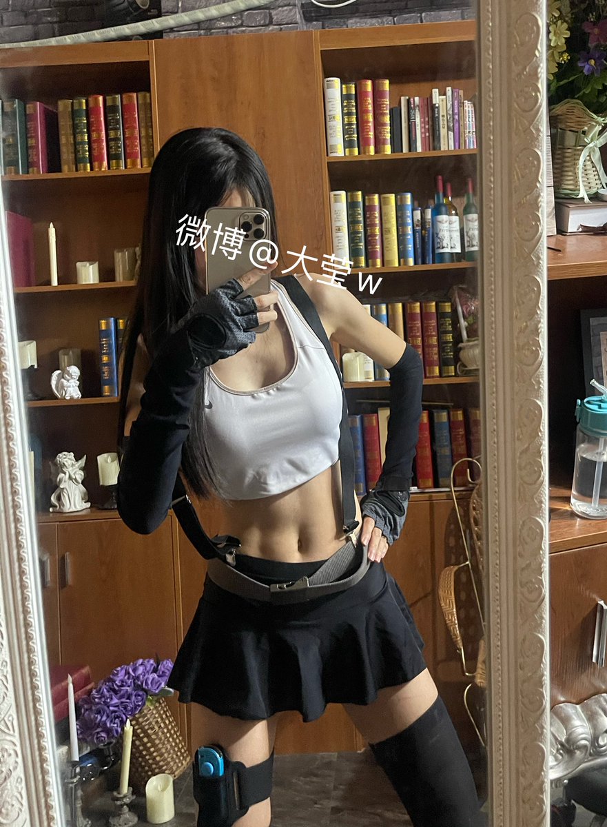 平时穿的运动服搭配一下像谁。。