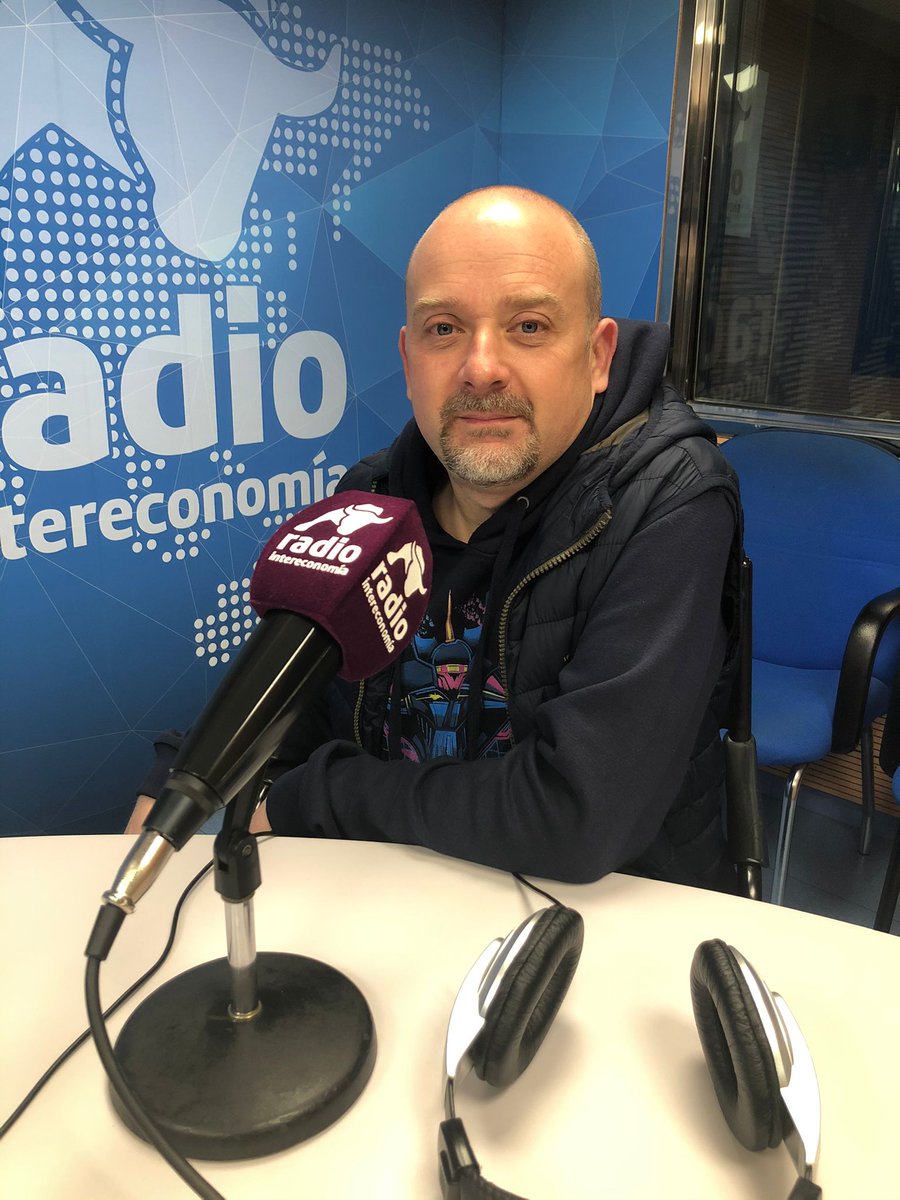 IntercafeRadio's tweet photo. 🎙#PODCAST Hoy viernes, #11J con:
▶ @fernandoderosa4, senador del @ppcv
▶ @mamen_peris, portavoz adjunta de @CsCValenciana en #LesCorts
▶ Alberto De Rosa, DG de #CenteneCorp
▶ Álvaro Errazu, dtor de @ESdiarioCV
▶ @Radiocafecinema con Ramón Ferrer
📻 https://t.co/C5Ldbachju https://t.co/XQXtp1MvtG