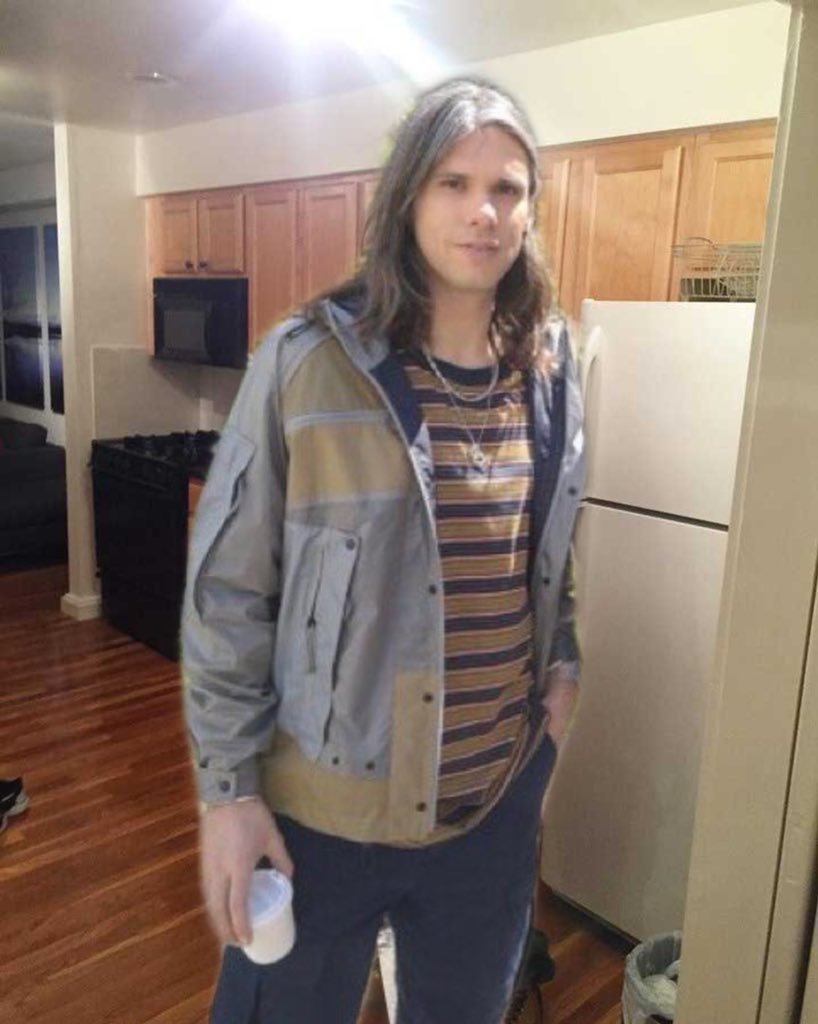 lexomilee's tweet image. « Eh le rappeur d’la famille y nous ferai pas un p’tit rap là »