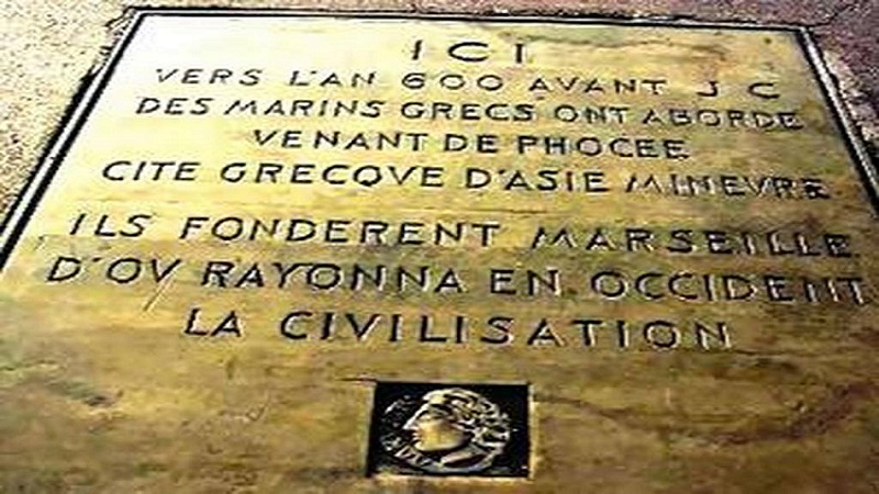 Greek_Genocide's tweet photo. Greeks of Phocaea in Asia Minor founded French city of Marseille in 600BC. Following plaque pays homage:
"Here, around the year 600 BC, Greek sailors arrived from #Phocaea, a Greek city of Asia Minor. They founded Marseilles, from where civilization shone in the Western world." https://t.co/VbFGkPmiJB