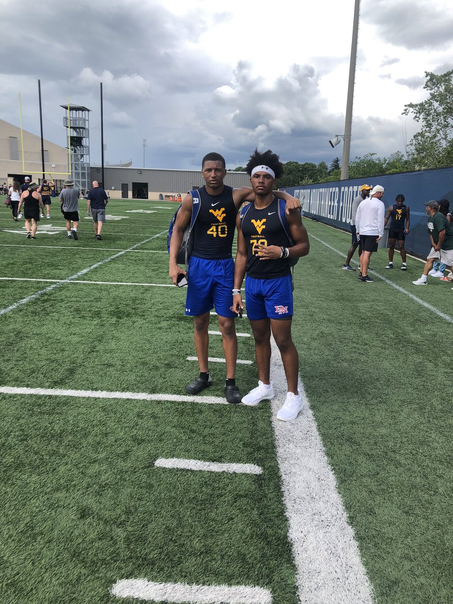 🔵🔴DeMatha  young stud WR’s <a href="/WestVirginiaU/">WVU Mountaineers · Let’s Go!</a> putting in work and putting on a show‼️🔥👀 They going be special 2021🏈🔒