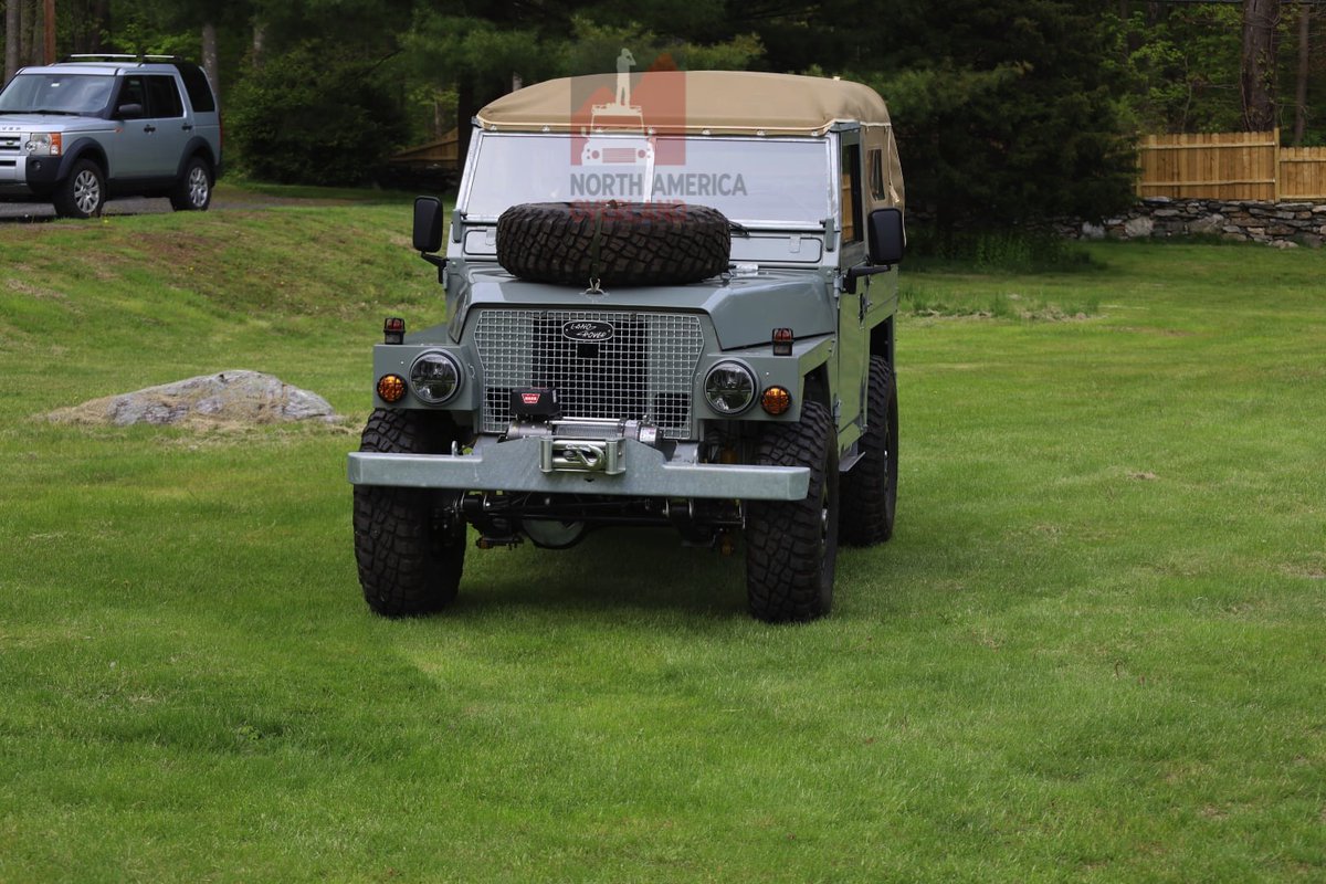 1977 Series III Lightweight in MId-Grey

#landrover #Series3LandRover #vintagetruck #militarytruck