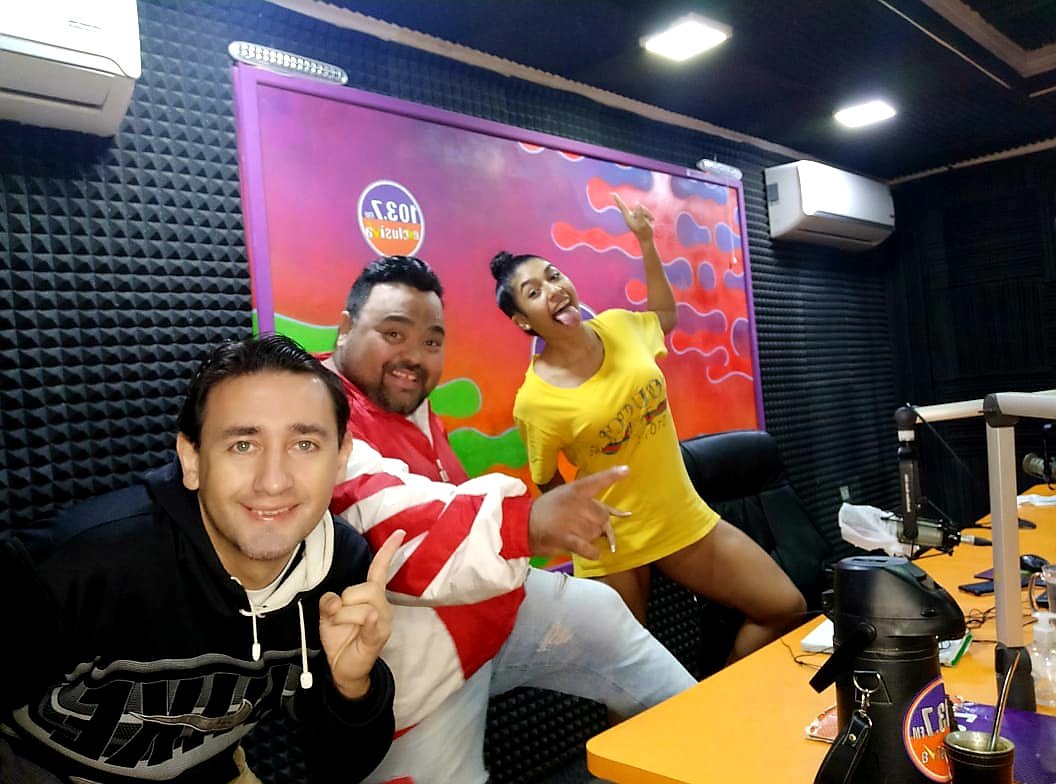 exclusivafm1037's tweet photo. #ElDespertador
#Ulises_Alejandro
#AdelitaAlonso
#JulioCaballero https://t.co/CKCSypspf1