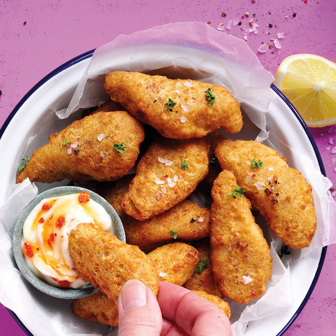 SpringettsBDC's tweet image. Try something new this #FishFriday! 😋

#FishSupper #Youngs #YoungsFish @YoungsSeafood  #FishStrips #BrandLove