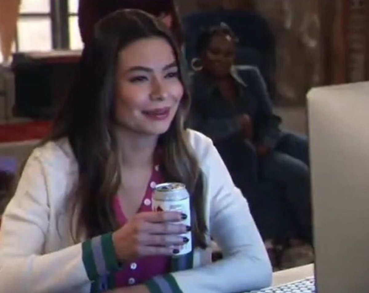 me watching.           me watching 
markiplier in             markiplier in
middle school          high school