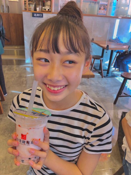 NananeのTwitter画像36