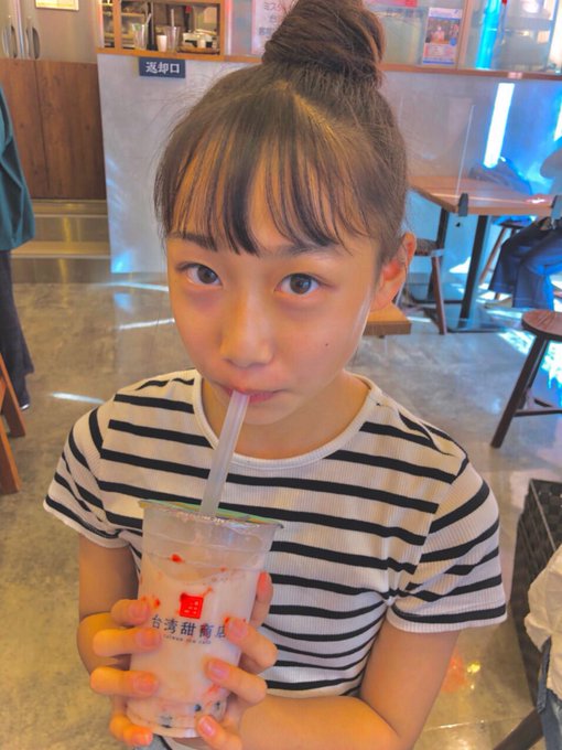 NananeのTwitter画像35