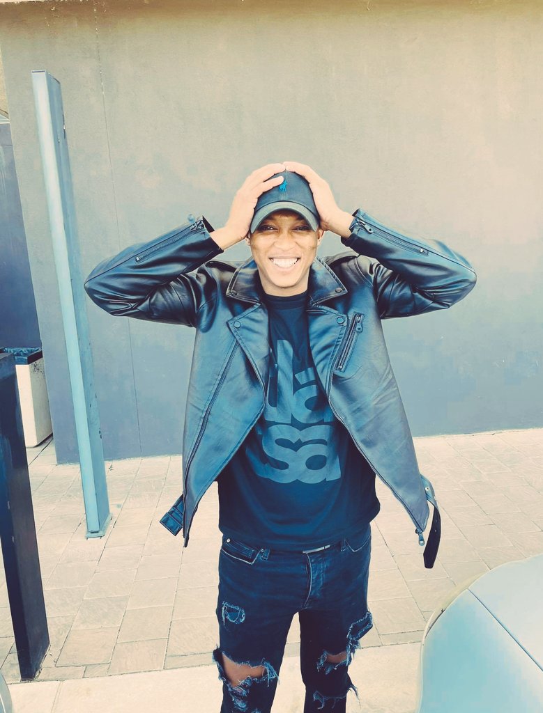 tru_melo's tweet photo. Kea go ja Friday jaanong ๐ #Tlatsa https://t.co/Y0syYwxGFv