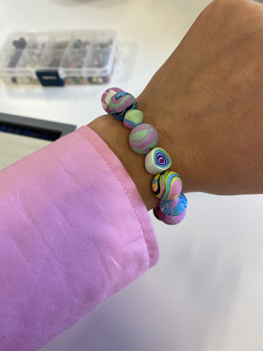 AccessAllArea12's tweet photo. Access All Areas hold art therapy sessions. This week is jewellery making and look how amazing😍 
This sessions was held by two lovely ladies which you can follow on Instagram @feelmorelove and @electric_kitty_art, they both have beautiful Etsy stores which sell amazing art https://t.co/7ydIC4OB3V