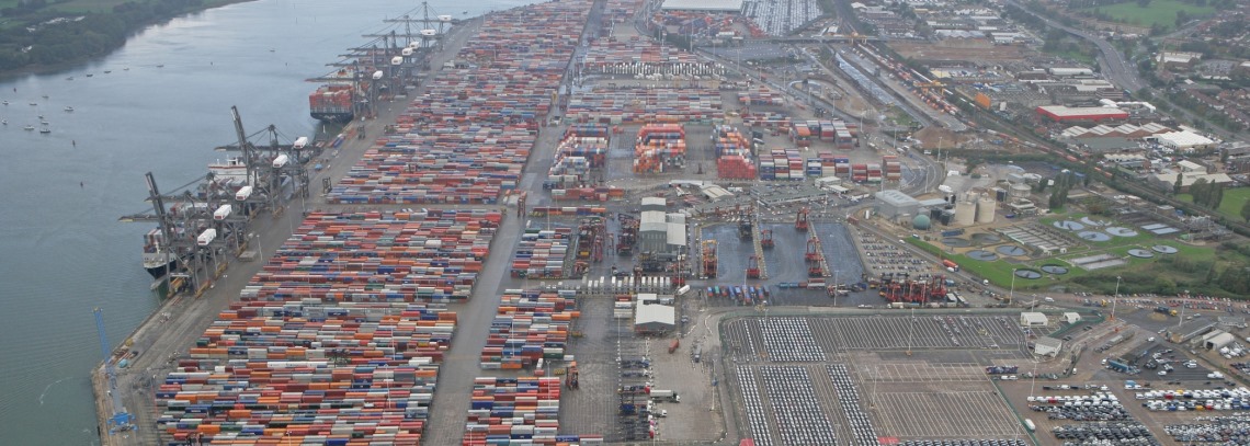 Хафен. Портовый док. Причал для баржи. Dock high. Dock port.