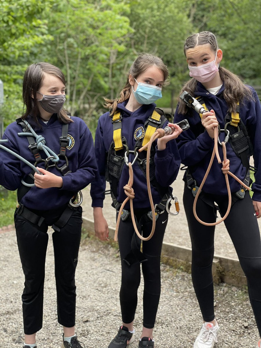 MrsDunne3's tweet image. P7 had the most incredible day at @lochlomondshore yesterday. We enjoyed canoeing @iye_scot and an aerial assault course @Tree_Zone. They had an amazing time! Thank you to everyone who coached them and helped them along the way! #OLA #treezone #lochlomond #tiredtoday