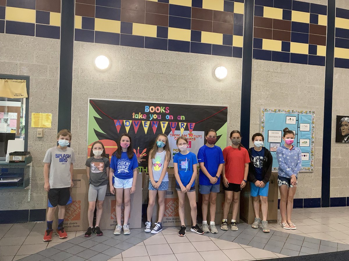 JeffersonLabs's tweet photo. Thank you to the Jefferson students, staff, and families for your generous donations to the collection for Franklin Food Pantry this morning and to our Student Council and PCC for coordinating! https://t.co/gdLSIbFynk