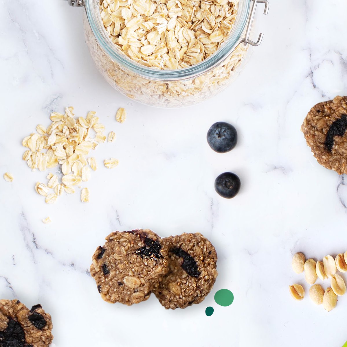 bowiesbites's tweet photo. Bananas are a great source of potassium and fiber. And while looking for another fruit to add to the treats' mix, we tried blueberries! 🤯  Blueberries are an excellent source of vitamin C and K that help support your dog's immune system.

Does your dog like fruits? 🐶 Tell us! https://t.co/mVKpM9kXsB
