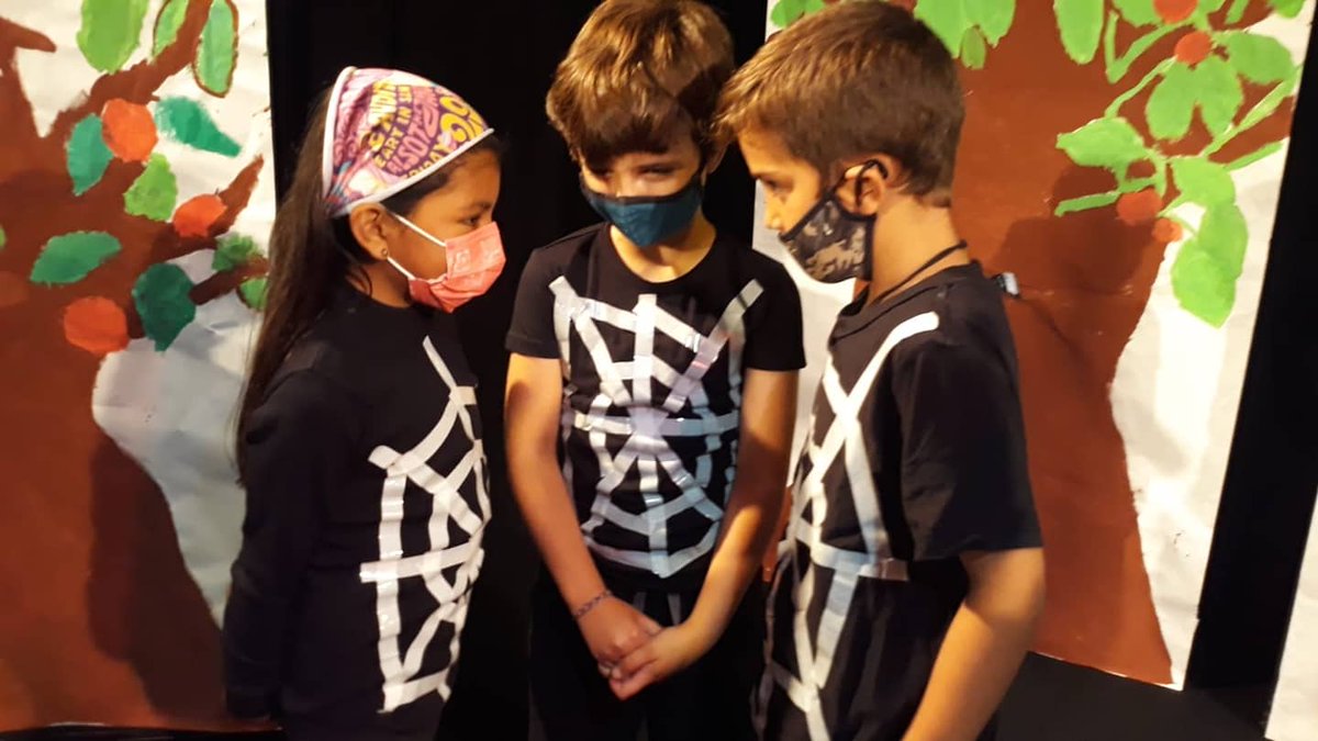 epiasabadell's tweet photo. EL FOLLET VALENT
Després de dies d'assaig hem fet la posada en escena de la cantata del Follet Valent . Ens ha quedat molt bonica!
#2NPRIPIASABADELL
#PRIMÀRIAMUSICALPIASABADELL
#PRIMÀRIAESCÈNICAPIASABADELL https://t.co/iEkUzLl6OL