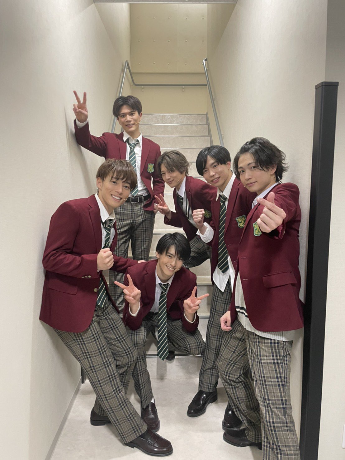 舞台 タンブリング 2021〈2枚組〉&プレミアムシート特典航南ジャージ 舞台『タンブリング』【公式】 on X: 