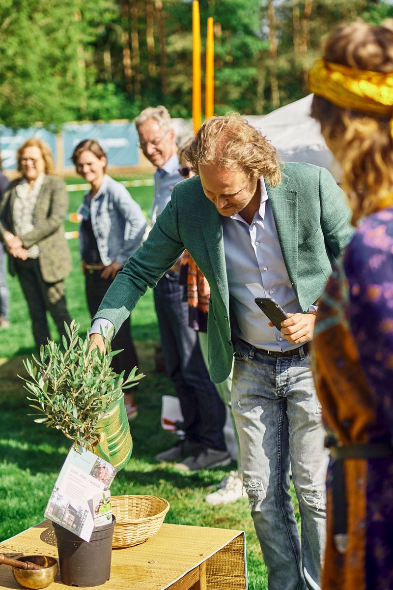 Sowebuild's tweet image. Our client Common Woods organised a festival for their future residents to mingle and see the latest plans for their soon-to-be-built forest dwellings. What a great place with amazing people: this is building community how it should be done!  ☺️