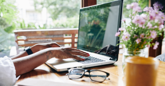mindquesting's tweet photo. #RemoteWork is becoming increasingly common amongst #ITPros.
Hereโs how you can benefit from this trend from the comfort of your home or personal office.
๐https://t.co/coAEbkh5OS
#remoteitjobs #remotedevjobs #remotejobs https://t.co/CYdIe3CqPy