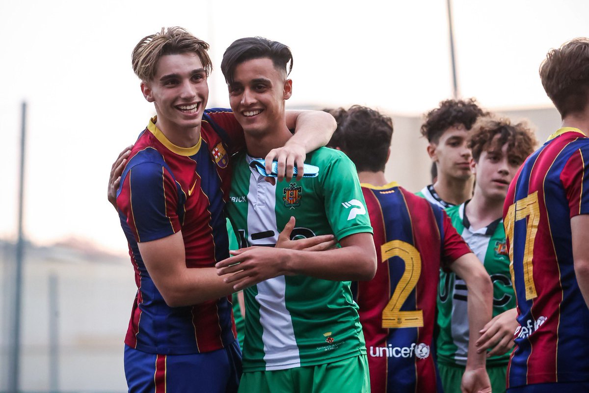 ProevolutionOF's tweet photo. The beauty of football: the friendships that are made. β½οΈβ€οΈβπ₯π₯
#proevolutionplayers #friendship https://t.co/ycaB2sMF95