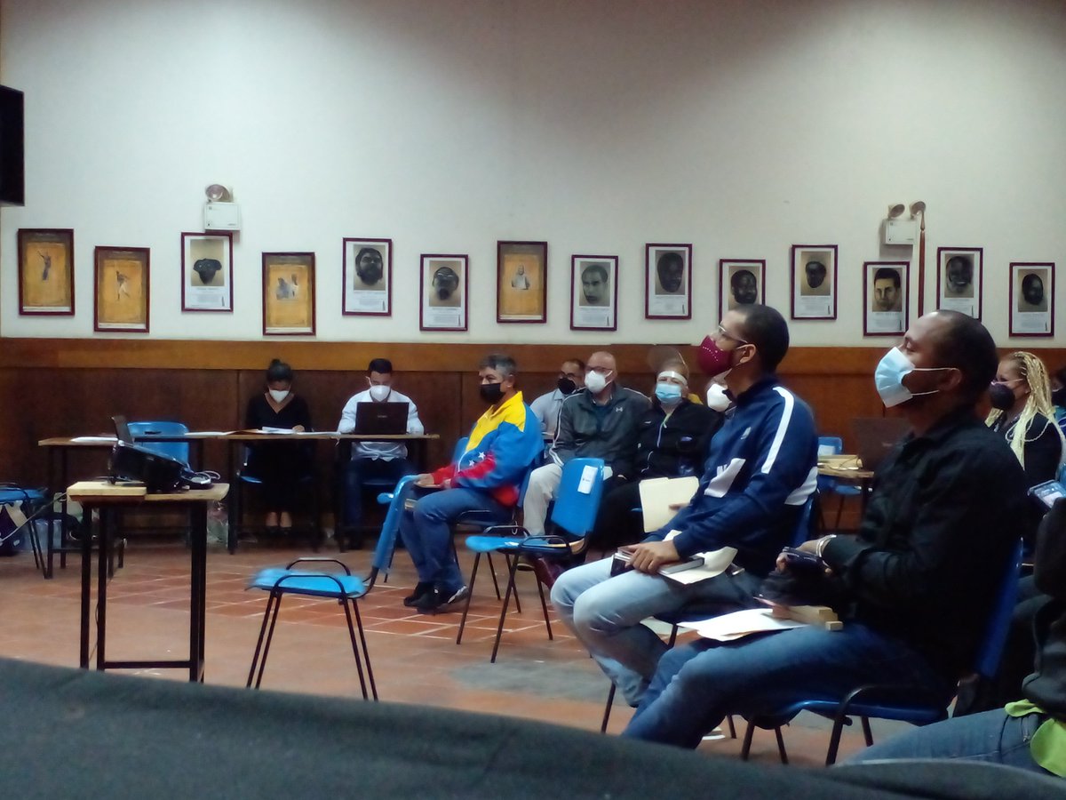UNEXCA_ve's tweet photo. #11Jun | #EnFotos 📸 #Ayer en la Asamblea de la @FEVEDEU, momento donde son postulados los Prof.:
✅ Gaudy Sánchez #UPTCMS
✅ Marco Brito @CulturasUNEARTE
✅ José Marqués @Unefa_VEN
✅ Edgar López #UPTNMLS y
✅ Elys León de @uds_oficial
Para conformar el Consejo Electoral. https://t.co/1u9ClG2rfq