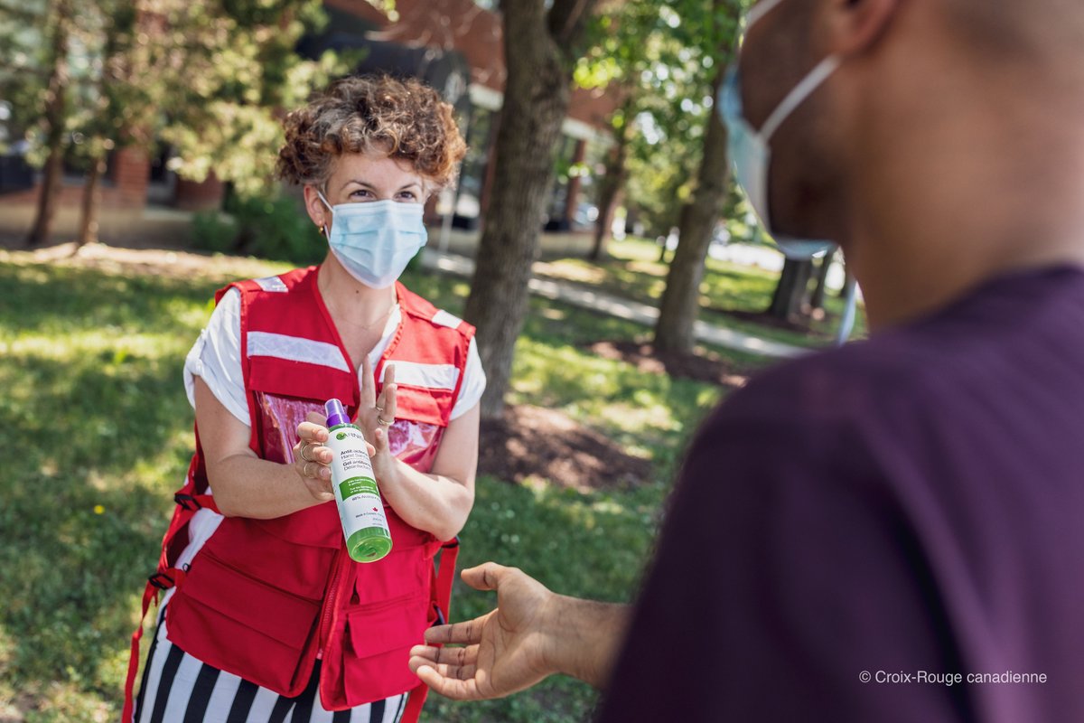 Croix-Rouge canadienne (@croixrouge_qc) on Twitter photo Merci à @LOrealCanada <a href="/GarnierCAN/">Garnier Canada</a> pour son don de 150 000 bouteilles de gels désinfectants qui ont permis d’aider à protéger les travailleurs de 1e ligne et d’appuyer les tables de quartier du Grand Montréal dans leurs efforts d’atténuer les risques de propagation de #COVID19 💚 Merci à @LOrealCanada <a href="/GarnierCAN/">Garnier Canada</a> pour son don de 150 000 bouteilles de gels désinfectants qui ont permis d’aider à protéger les travailleurs de 1e ligne et d’appuyer les tables de quartier du Grand Montréal dans leurs efforts d’atténuer les risques de propagation de #COVID19 💚