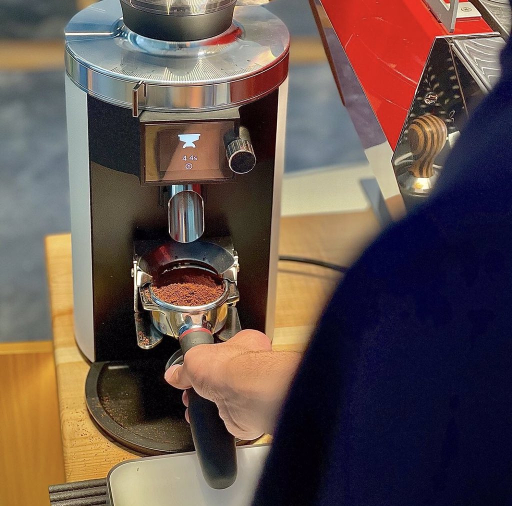 firstashreen's tweet photo. first tashreen is a place to express yourself, discover yourself, and bond over the stuff you love. It's where your interests connect you with your coffee 🤍☕️ 
#coffee #riyadh https://t.co/O73oycKJVR