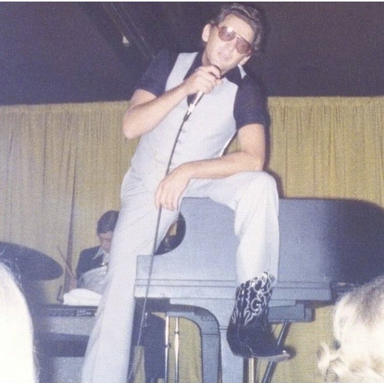 Help us build our Twitter platform by #retweeting ! Reno, NV 1976. #jerryleelewis #thekiller #sunrecords #memphistn #ferridayla #godgiventalent