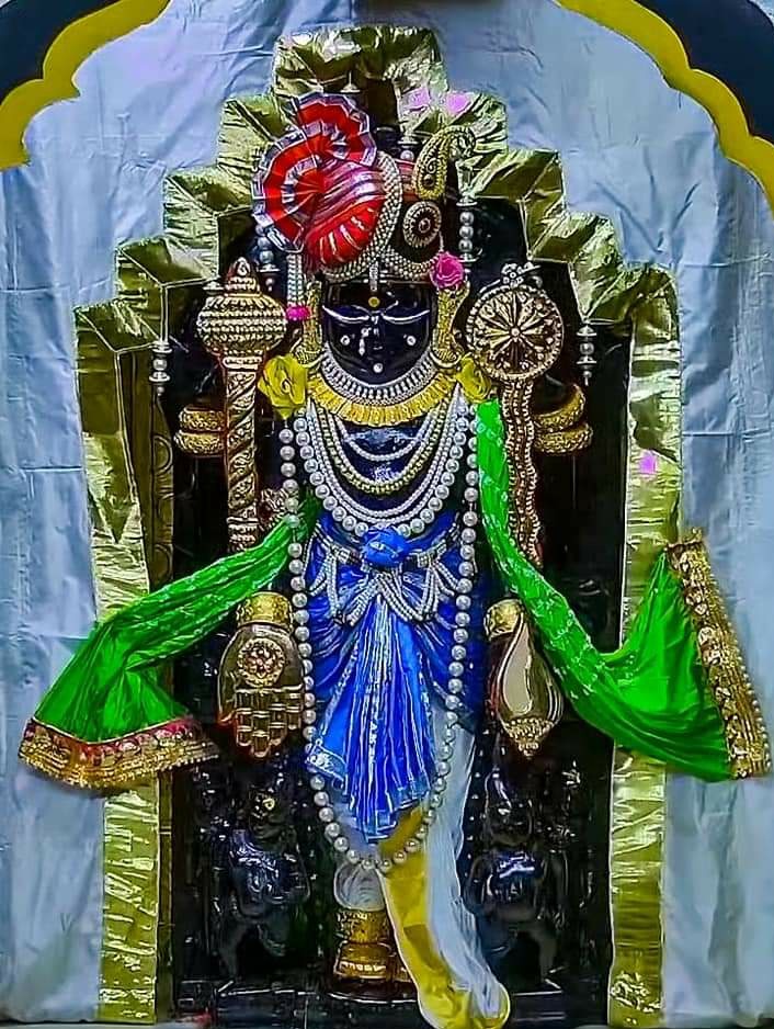 JaiDwarkadhish_'s tweet photo. 🌺 जय द्वारकाधीश 🌺
 🙏🏻 संध्या दर्शन 🙏🏻 https://t.co/MM0OaKpRP4