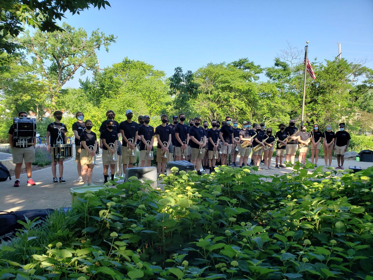 LockportHS205's tweet photo. The band is warmed up on this hot day to play! Tune in to Fox 32 Good Day Chicago at 9! #PorterPride https://t.co/DVvS9o5kqS
