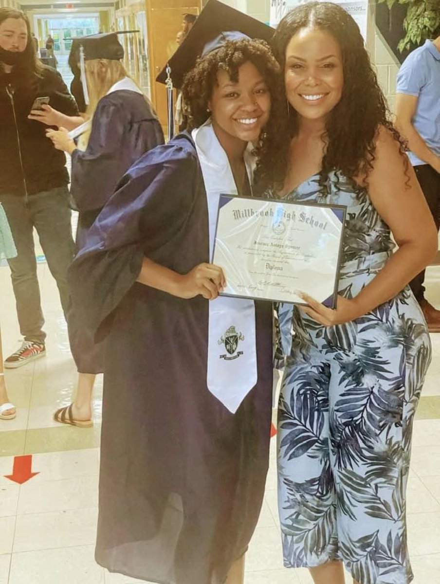 Yesterday I graduated high school with a 4.0 gpa 😎 #blackexcellence … MAMA I MADE IT 🤪🤪🤪