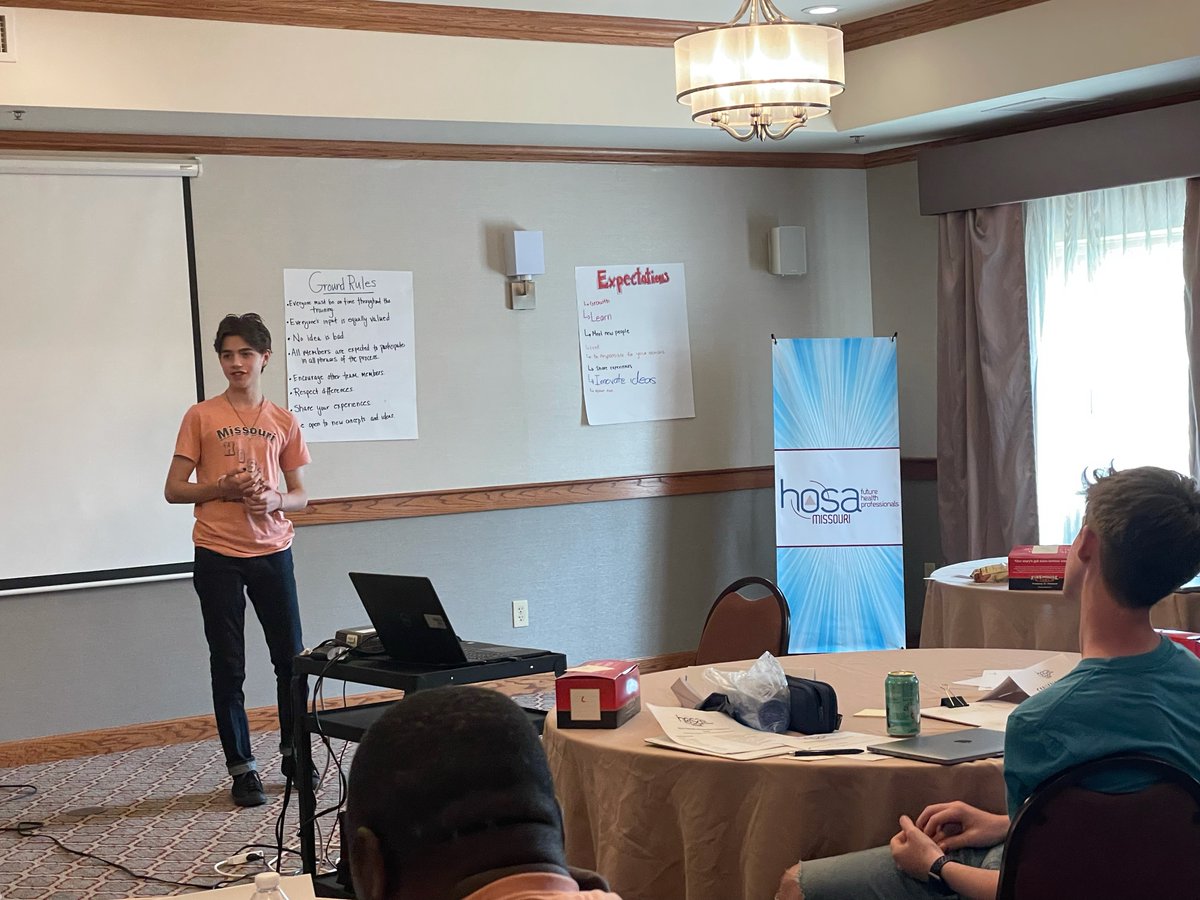 Senior Alex Norrenberns will be serving as the president of Missouri HOSA (Future Health Professionals) for the 2021-2022 school year. He recently worked with adult staff to develop and host officer training sessions to make new officers feel welcome and plan for the year! #msdr9