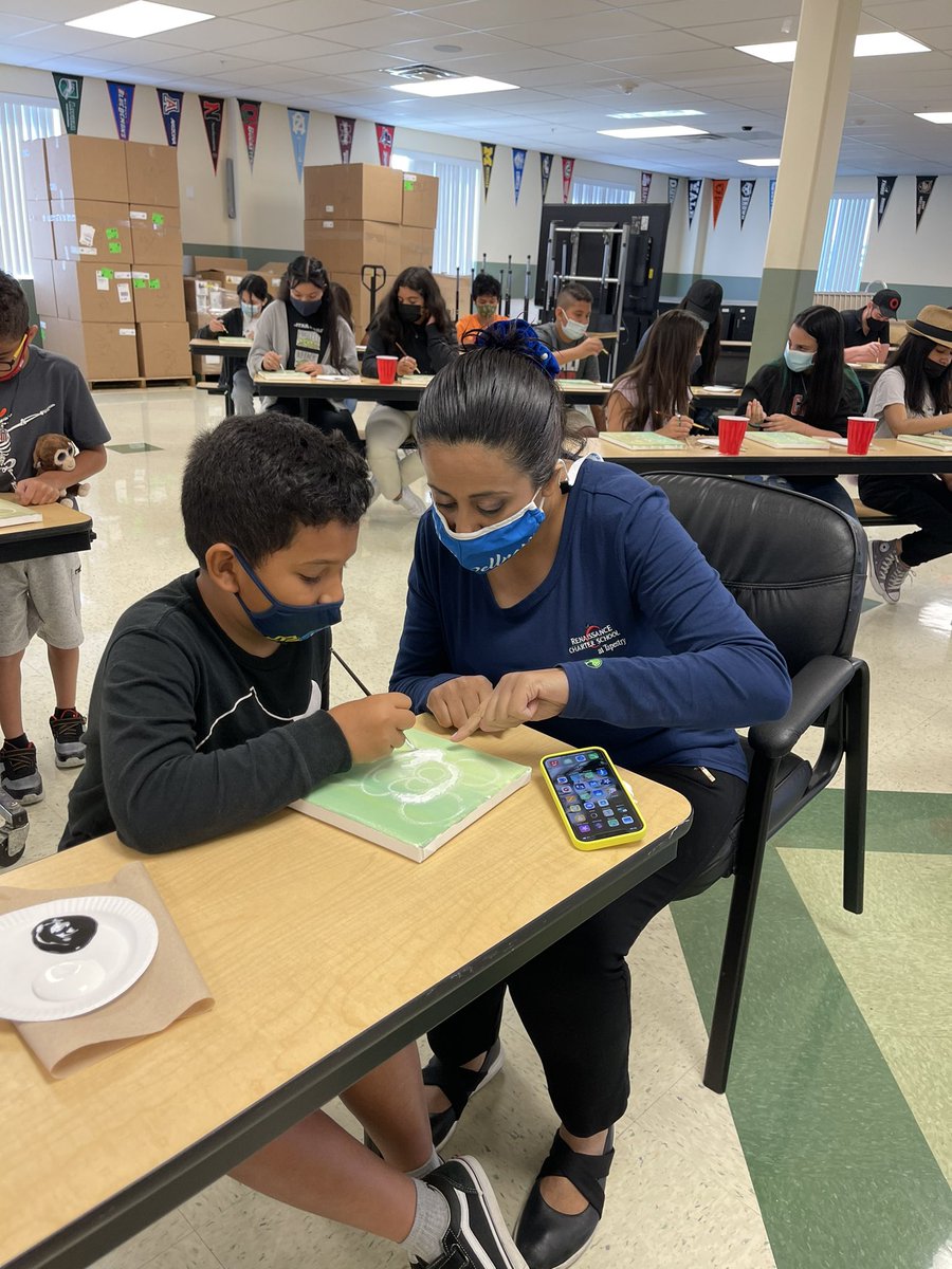 RECSTapestry's tweet photo. Students painting without a twist during โbrain break!โ #wehadfun #titanpride #wearestilllearning https://t.co/q8sZHWephl