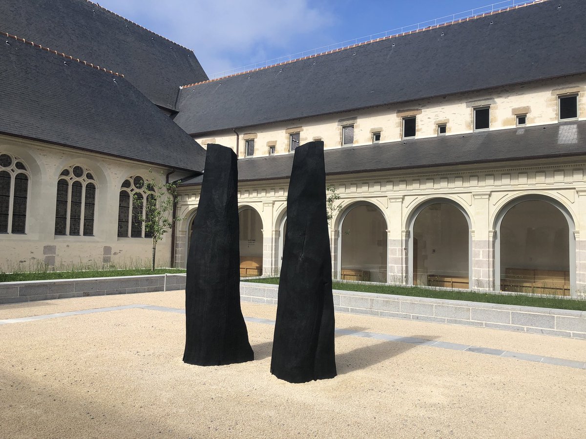 fabienneOF's tweet photo. Découverte en avant-première de l’exposition Au delà de la couleur le Noir et le blanc dans la collection #Pinault à #Rennes au couvent des Jacobins, beau contraste avec l’expo des Beaux arts qui démarre aussi samedi 12 juin avec exporama. Rennes ville d’art contemporain! https://t.co/VNcYGu3XGO