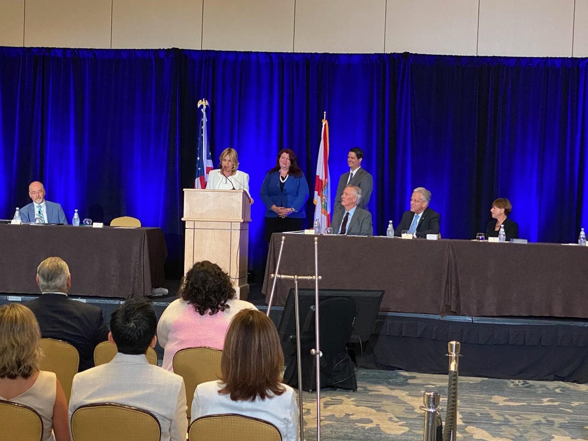 TheFlaBar's tweet photo. The final @FLBarPresident's Award Of Merit honor went to a Bar leader MANY of us know and love: Ocala's @legallyrenee.
Outgoing President @dorif_m gushed about Renee's dedication to The Florida Bar and her tireless work to assist at every level.
WATCH: https://t.co/vC51YPHArS https://t.co/1UiU6d4eLC