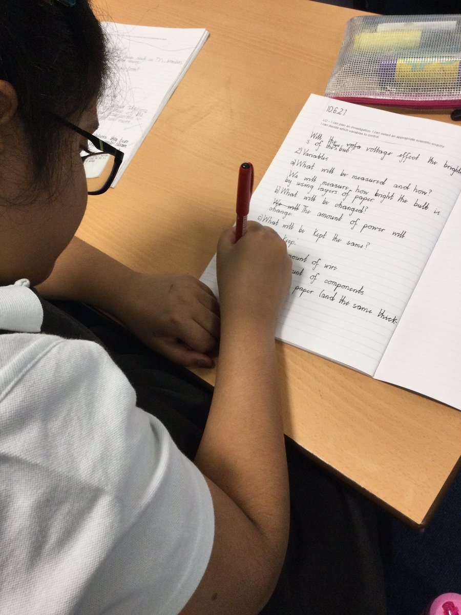 LydgateY5B's tweet photo. Our science investigation is all planned.
Ready for carrying it out and recording our results on a table .
🧐 https://t.co/VnVA6hKdZP