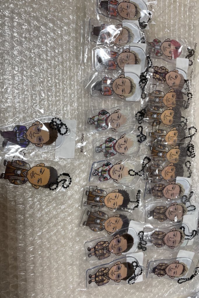 mareon_'s tweet photo. 居酒屋えぐざいる オンラインブース
激求 JSB Love 黒ラブ 缶バッジ アクスタ
オンラインブース アクスタ
パンダ4種類 牛2種
小林直己
譲 画像のグッズ
4枚目はアクスタ、EXILEパンダシクレと交換のみになります。
記載のもの以外は求めてないです。
お譲り可能な方いましたらお声がけお願いします https://t.co/zUW0w0qRyG