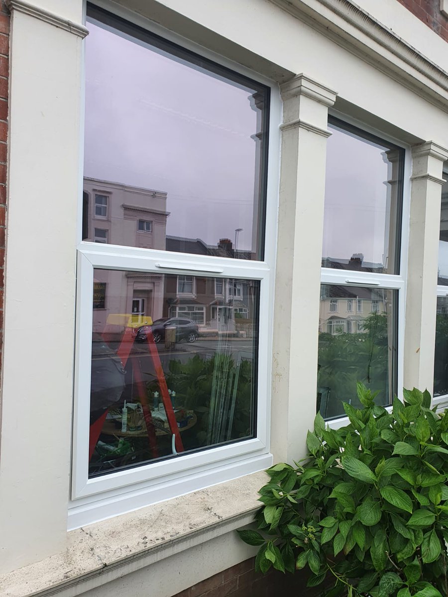 Great progress onsite this week, with lots of different size projects. No job is too small or large, always there to help out our customers!
.
.
📍#Exeter
📍#Taunton
📍#plymouth
📍#cornwall
.
.
#aluminium #aluminiumwindows #aluminiumdoors #construction #pvc #rehau #design