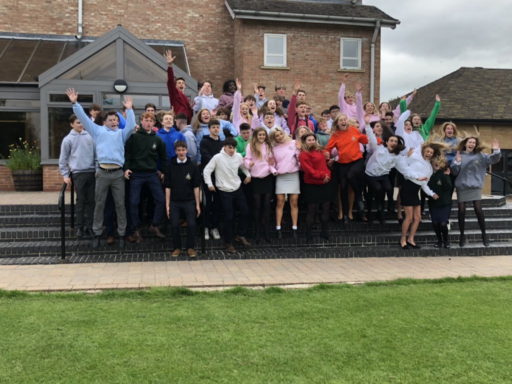 HeadPockSchool's tweet photo. And last of all - how it all starts and ends @PockPrep and @PockSchool #StartTheFuture https://t.co/84pJBlyJf3
