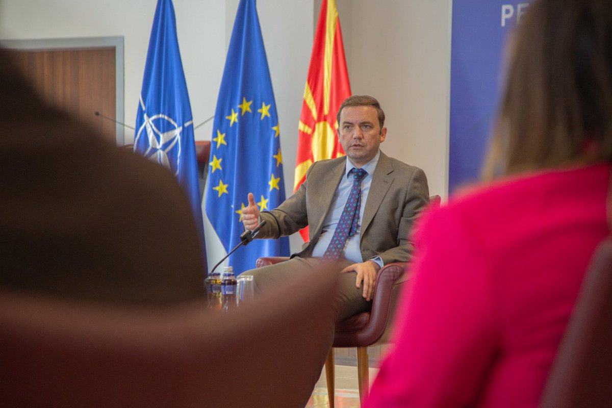 Bujar_O's tweet photo. Fruitful meeting with reps from @InFondMK, @MASIT_ICTCC and startup companies, part of #Reflection2030 mtgs, focused on innovations and technological development. Exchanged views on building a more robust & dynamic startup community and ways to promote it internationally. https://t.co/eVd6tCn4BU