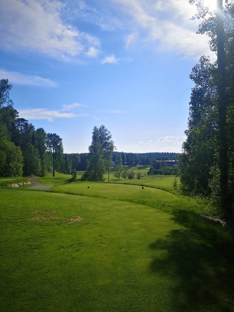 Lakisto tarjosi tänään parastaan sekä työajalla, että sen jälkeen ❤️
@RinnekotiFI
<a href="/SHGgolf/">Suur-Helsingin Golf</a>